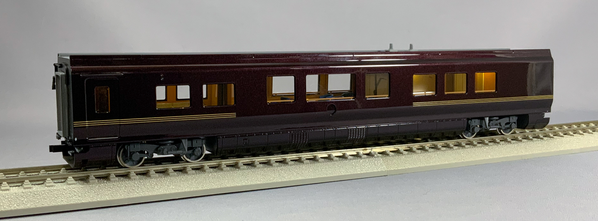 プレミアムエンドウシリーズ 特別車両 - 鉄道模型の総合メーカー 株式